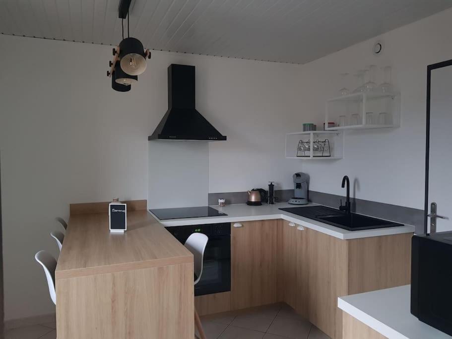Logis Des Bouchons Apartment Морто Екстериор снимка